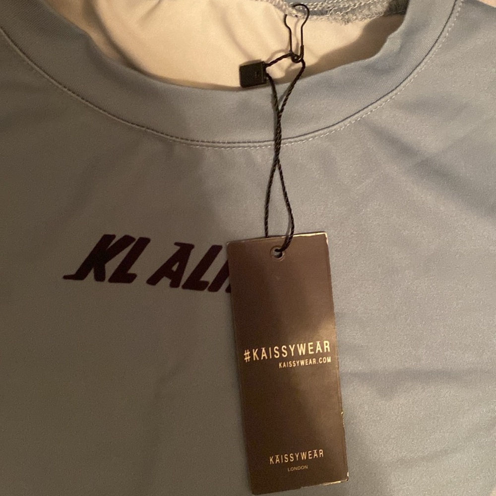 Blue black white Kaissy Wear activewear shirt NWT